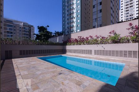 Apartamento à venda com 121m², 3 quartos e 2 vagas Apartamento à venda com 121m², 3 quartos e 2 vagasPiscina