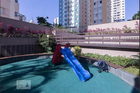 Apartamento à venda com 121m², 3 quartos e 2 vagas Apartamento à venda com 121m², 3 quartos e 2 vagasPlayground
