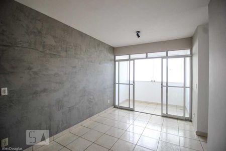 Apartamento para alugar com 90m², 3 quartos e 2 vagasSala