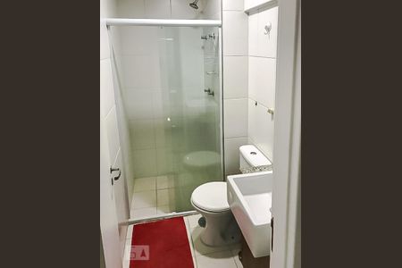 Banheiro de kitnet/studio para alugar com 1 quarto, 39m² em Bela Vista, São Paulo