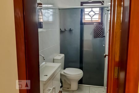 Banheiro da Suíte 1 de casa para alugar com 3 quartos, 40m² em Vila Flórida, Guarulhos