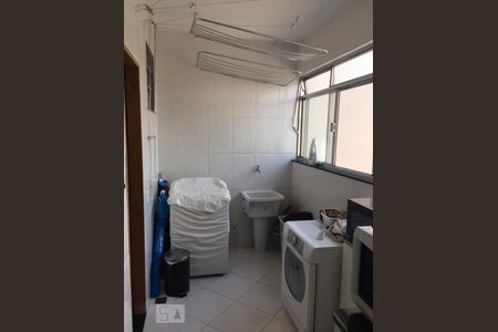 Apartamento à venda com 83m², 2 quartos e 2 vagas Apartamento à venda com 83m², 2 quartos e 2 vagasÁrea de Serviço