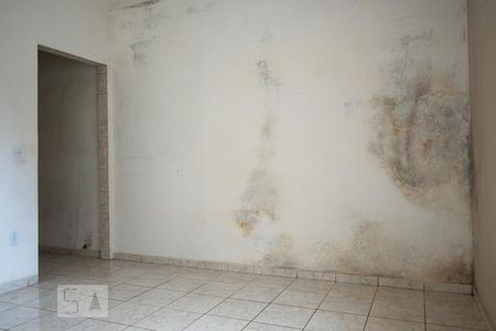 Quarto de casa para alugar com 1 quarto, 50m² em Limoeiro, São Paulo