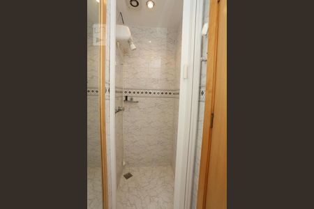 Apartamento à venda com 210m², 3 quartos e 4 vagasBanheiro