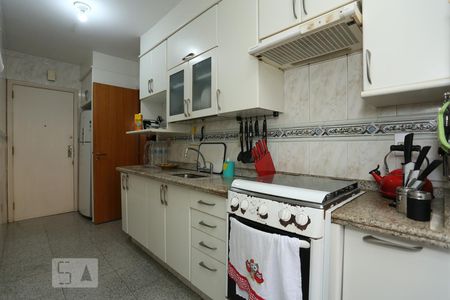 Apartamento à venda com 210m², 3 quartos e 4 vagasCozinha