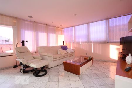 Apartamento à venda com 210m², 3 quartos e 4 vagasSala de Estar