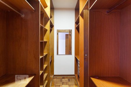 Casa para alugar com 212m², 4 quartos e 2 vagasCloset - Suíte 2