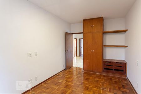 Casa para alugar com 212m², 4 quartos e 2 vagasQuarto 4