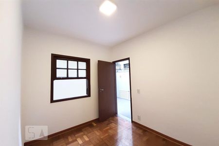 Casa para alugar com 212m², 4 quartos e 2 vagasQuarto de Serviço