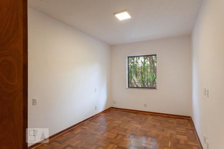 Casa para alugar com 212m², 4 quartos e 2 vagasQuarto 4
