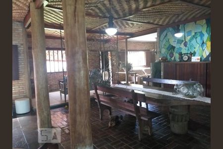 Casa à venda com 900m², 4 quartos e 6 vagas