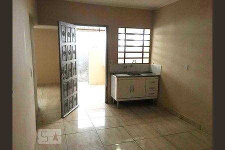 Cozinha de casa para alugar com 2 quartos, 60m² em Vila Alpina, São Paulo