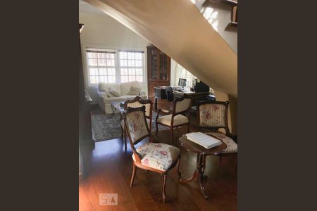 Casa à venda com 400m², 4 quartos e 6 vagasCorredor