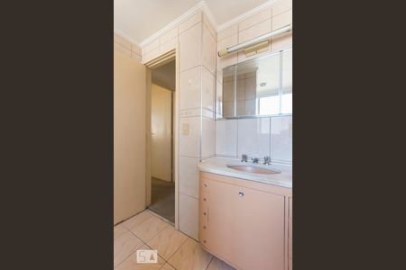 Banheiro de apartamento à venda com 2 quartos, 97m² em Itaim Bibi, São Paulo