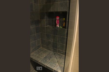 Apartamento para alugar com 204m², 3 quartos e 3 vagas Apartamento para alugar com 204m², 3 quartos e 3 vagasBanheiro Social - 2º piso