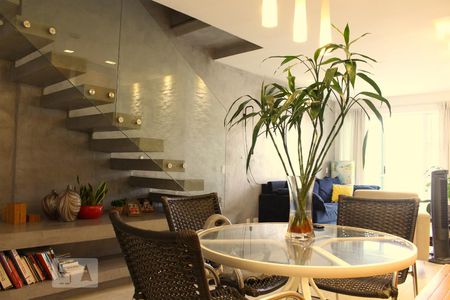 Sala de apartamento para alugar com 3 quartos, 204m² em Barra da Tijuca, Rio de Janeiro