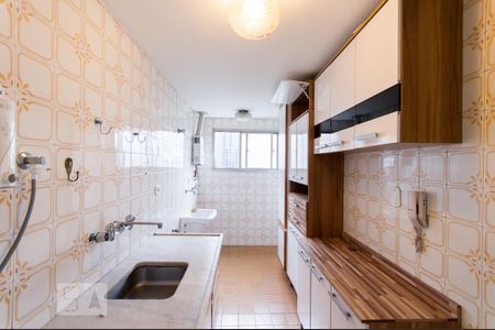 Cozinha de apartamento para alugar com 1 quarto, 42m² em Bela Vista, São Paulo