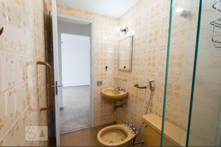 Banheiro de apartamento para alugar com 1 quarto, 42m² em Bela Vista, São Paulo