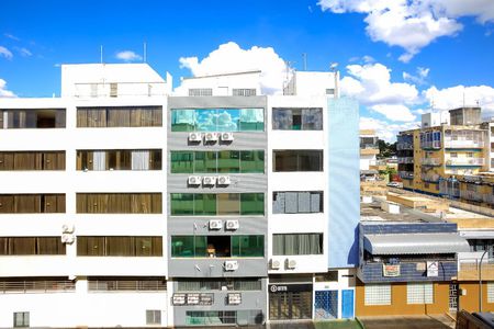 VISTA DA VARANDA de apartamento para alugar com 1 quarto, 43m² em Asa Norte, Brasília
