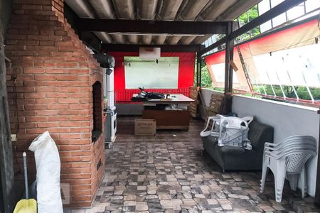 Varanda de casa à venda com 3 quartos, 240m² em Vila Anastácio, São Paulo