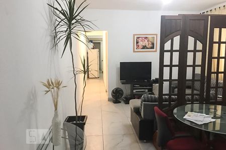 Sala de casa à venda com 3 quartos, 240m² em Vila Anastácio, São Paulo