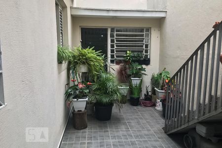 Quintal de casa à venda com 3 quartos, 240m² em Vila Anastácio, São Paulo