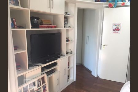 Apartamento à venda com 228m², 3 quartos e 4 vagas Apartamento à venda com 228m², 3 quartos e 4 vagasSala