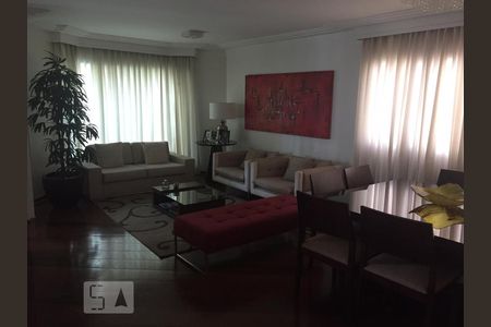Apartamento à venda com 228m², 3 quartos e 4 vagas Apartamento à venda com 228m², 3 quartos e 4 vagasSala