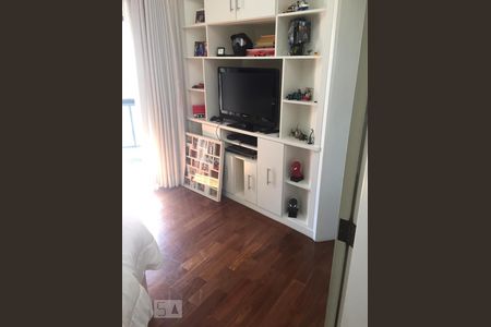 Apartamento à venda com 228m², 3 quartos e 4 vagas Apartamento à venda com 228m², 3 quartos e 4 vagasSala