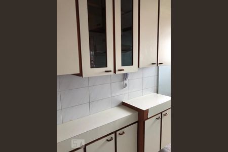 Apartamento para alugar com 65m², 2 quartos e 1 vagaCozinha