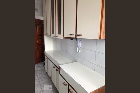 Apartamento para alugar com 65m², 2 quartos e 1 vagaCozinha