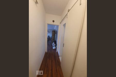 Corredor 1 de apartamento para alugar com 3 quartos, 95m² em Pinheiros, São Paulo