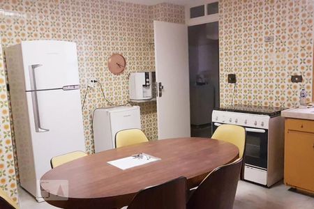 Apartamento à venda com 400m², 4 quartos e 1 vaga Apartamento à venda com 400m², 4 quartos e 1 vagaCozinha