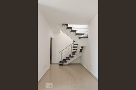 Sala de apartamento para alugar com 2 quartos, 130m² em Olímpico, São Caetano do Sul