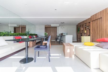 Apartamento à venda com 45m², 1 quarto e 1 vagaSalão de Jogos - Condomínio