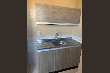 Cozinha de kitnet/studio para alugar com 1 quarto, 30m² em Centro Histórico, Porto Alegre