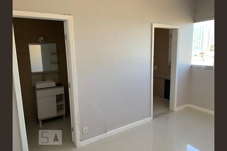Sala/Quarto de kitnet/studio para alugar com 1 quarto, 30m² em Centro Histórico, Porto Alegre