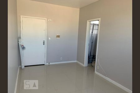 Sala/QuartoSala/Quarto de kitnet/studio para alugar com 1 quarto, 30m² em Centro Histórico, Porto Alegre