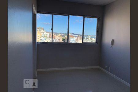 Sala/Quarto de kitnet/studio para alugar com 1 quarto, 30m² em Centro Histórico, Porto Alegre