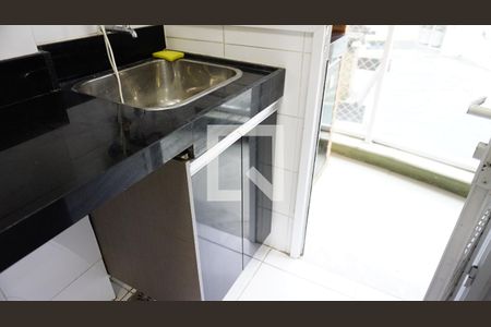 Apartamento para alugar com 66m², 3 quartos e 1 vagaÁrea de Serviço