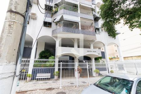 Apartamento para alugar com 86m², 2 quartos e 1 vagaFachada