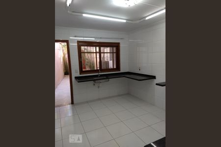 Cozinha de casa para alugar com 2 quartos, 99m² em Parque Assunção, Taboão da Serra