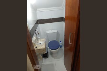 Lavabo de casa para alugar com 2 quartos, 99m² em Parque Assunção, Taboão da Serra