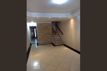 Casa para alugar com 2 quartos, 99m² em Parque Assunção, Taboão da Serra