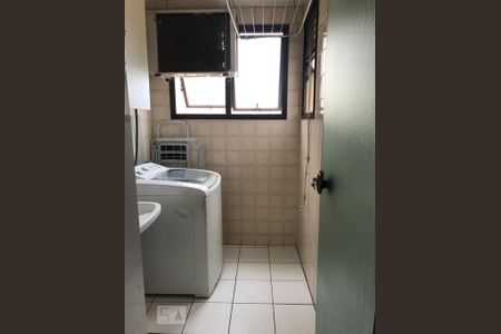 Lavanderia de apartamento para alugar com 2 quartos, 54m² em Vila Mangalot, São Paulo