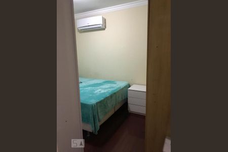 Quarto de apartamento para alugar com 2 quartos, 54m² em Vila Mangalot, São Paulo