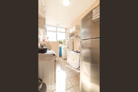 Cozinha de apartamento para alugar com 1 quarto, 38m² em Jardim Itu Sabará, Porto Alegre