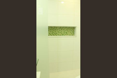 Banheiro Social de apartamento para alugar com 2 quartos, 86m² em Barra da Tijuca, Rio de Janeiro