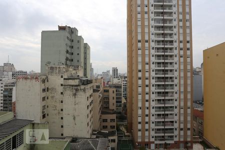 Vista de apartamento à venda com 2 quartos, 34m² em Consolação, São Paulo