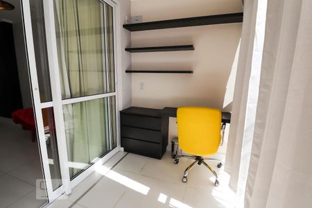 Varanda de kitnet/studio para alugar com 1 quarto, 55m² em Setor Bueno, Goiânia